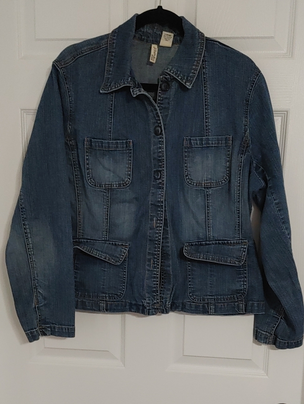 St. John's Bay Blue Denim Button-Front Jacket Women's XL missing 2 lower buttons